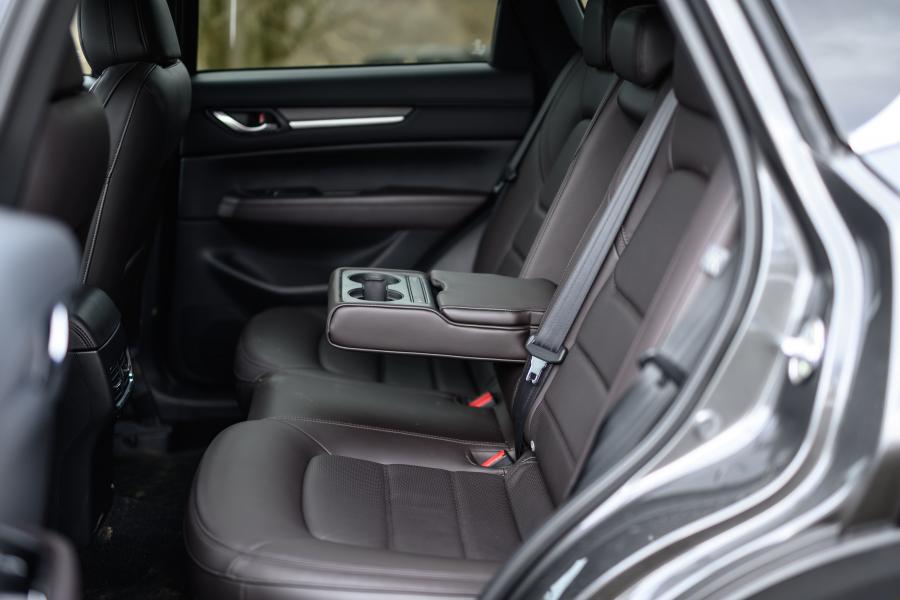 Интерьер Mazda CX-5 2016 года  (JP) (фото 12 из 14)